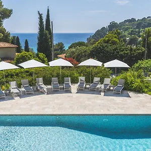 https://les-terrasses-du-bailli.fr-provencehotel.com
